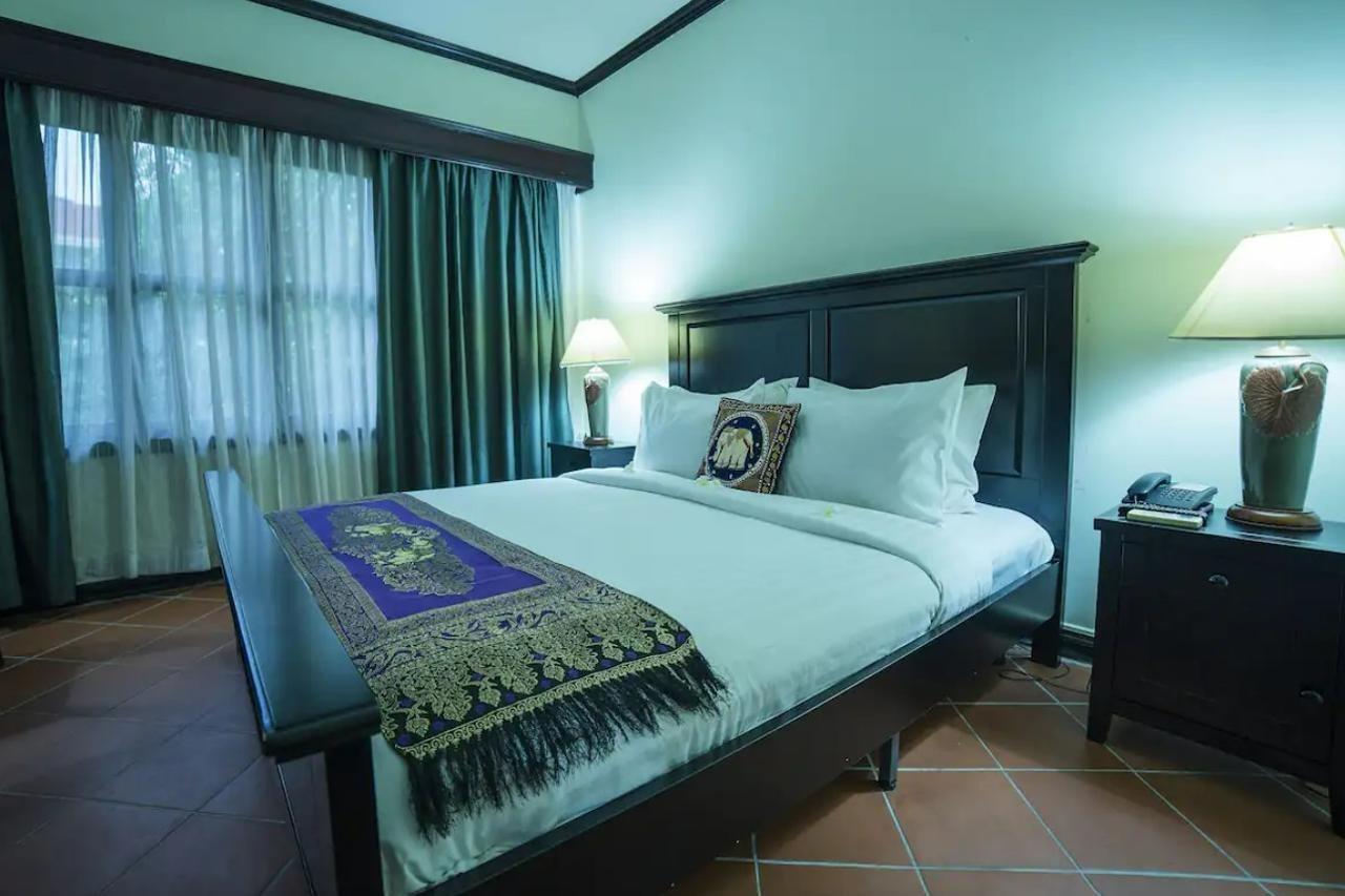 Grand Sunset Angkor Hotel 시엠리아프 외부 사진