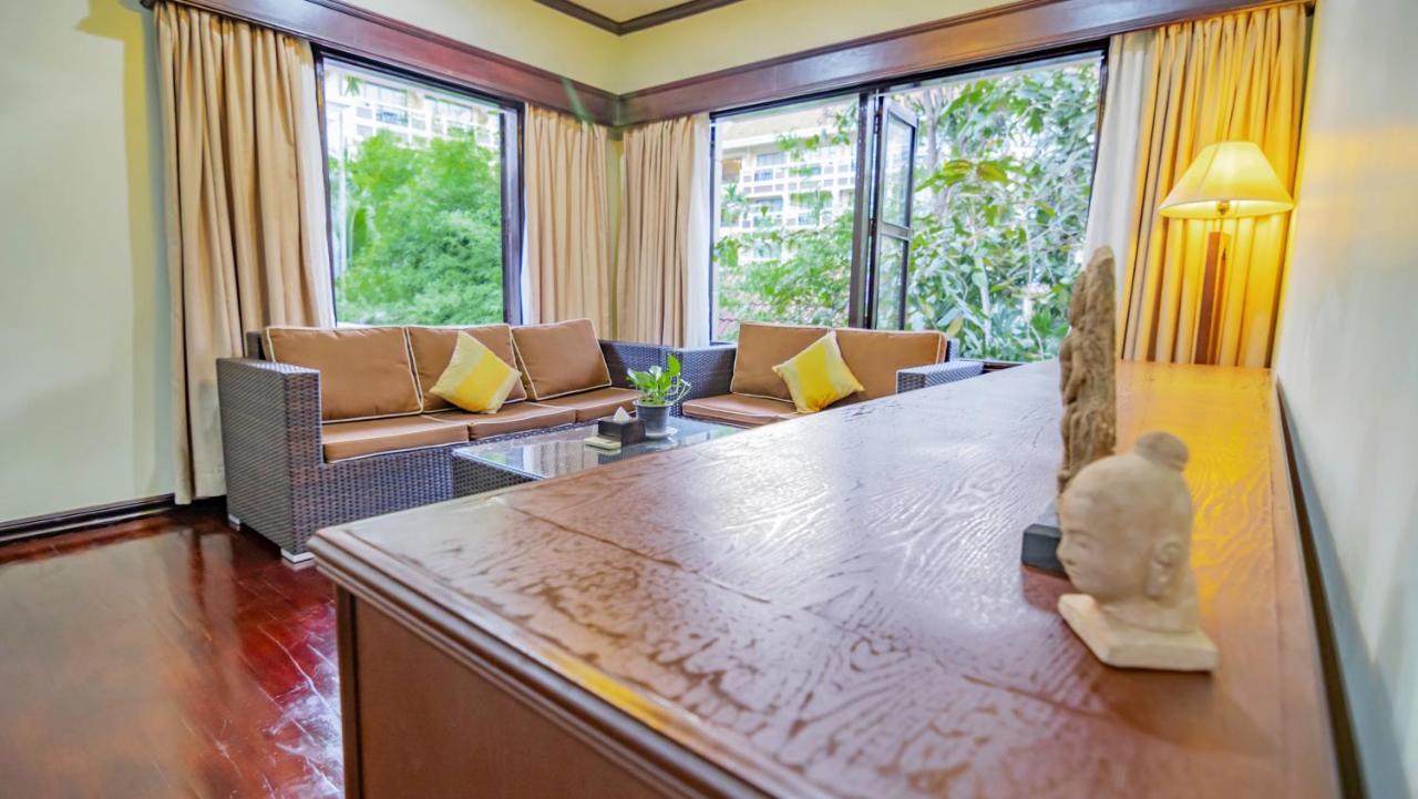 Grand Sunset Angkor Hotel 시엠리아프 외부 사진