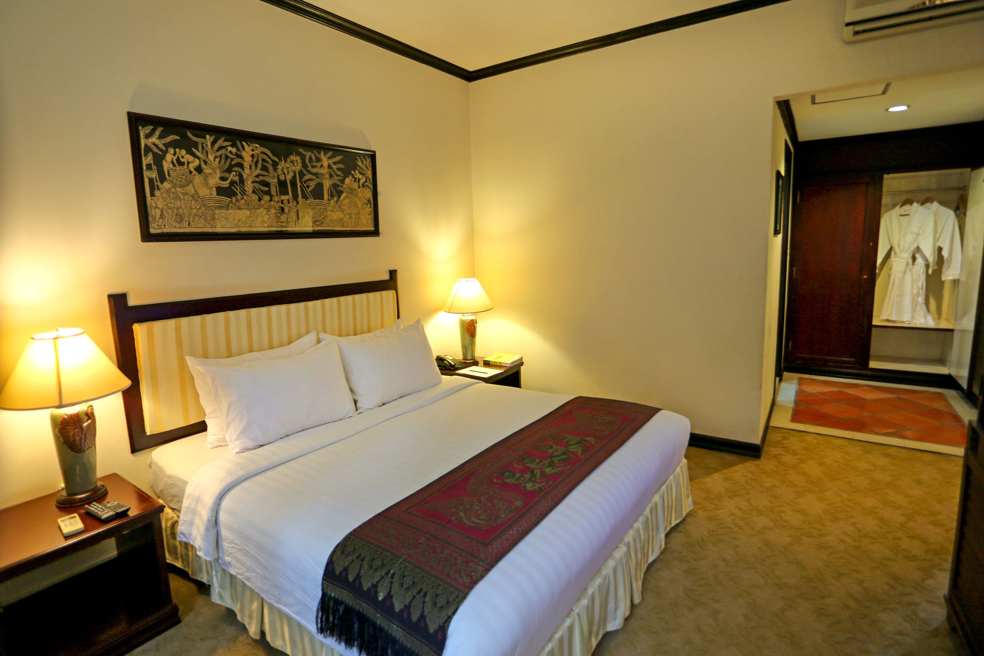 Grand Sunset Angkor Hotel 시엠리아프 외부 사진